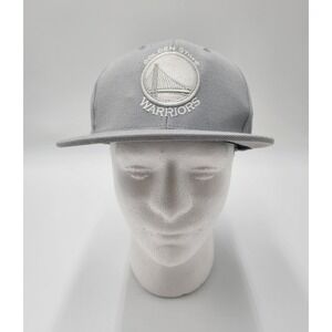 MITCHELL AND NESS-GOLDEN STATE WARRIORS‎ BASEBALL HAT ADJUSTIBLE GRAY